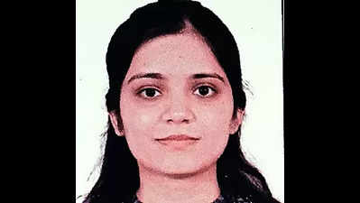 Prayagraj girl notches 18th rank in UPSC