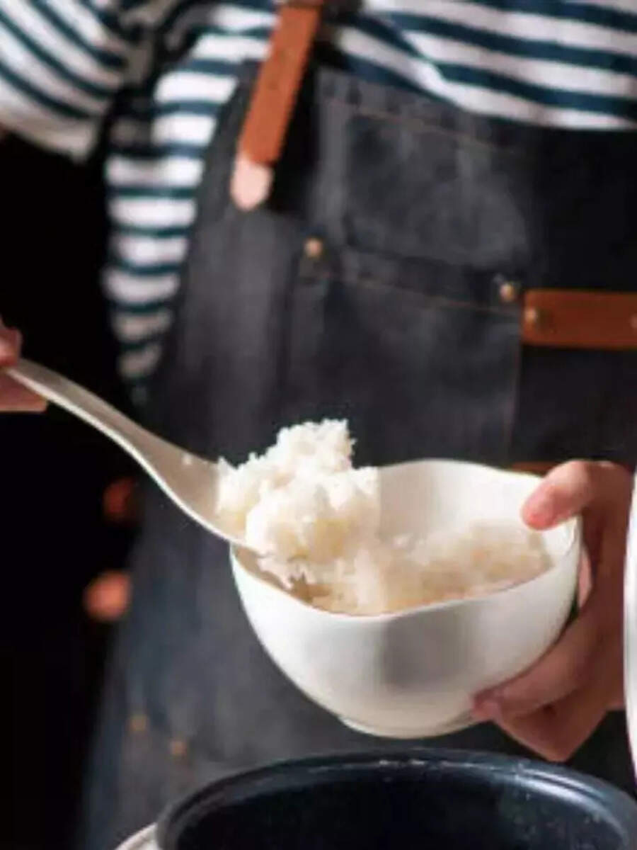  இந்த உணவுகளை தெரியாம கூட மீண்டும் சூடுபடுத்தி சாப்பிடாதீங்க! 