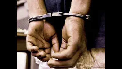 Two men arrested with heroine worth Rs 2 crore near India-Nepal border