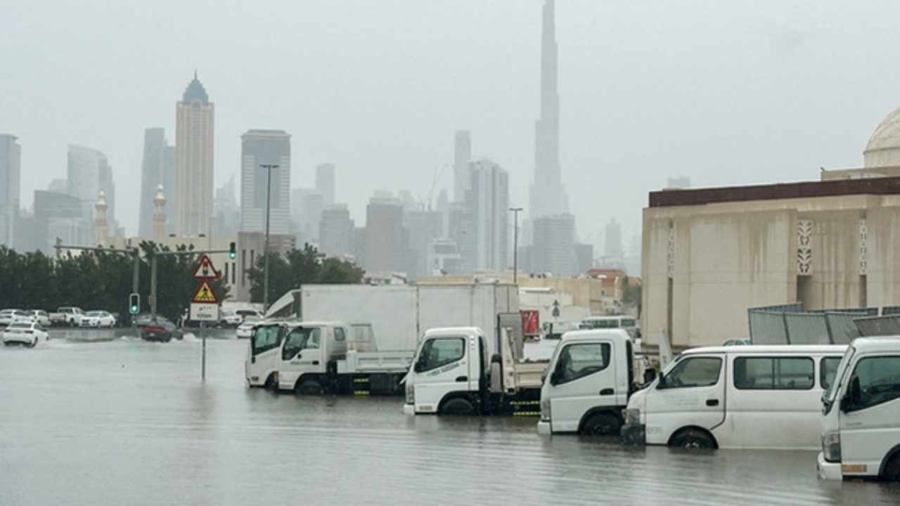 Dubai grinds to standstill as record rainfall floods homes, halts flights -  Times of India