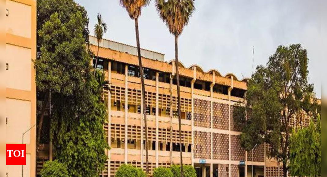 Centre fills up director's posts at six IITs | India News - Vimarsana News