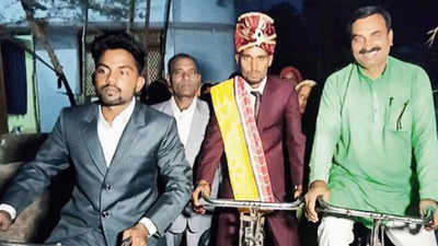 Baraat goes green, groom pedals 8km to reach wedding venue in UP's Pratapgarh