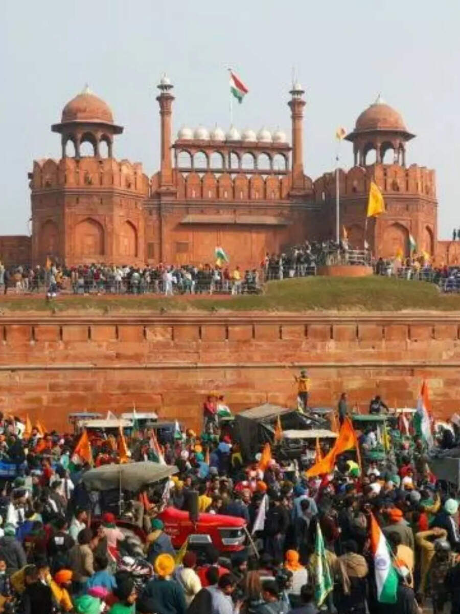  கோடை காலத்தில் சுற்றுலாப் பயணிகளால் நிரம்பி வழியும் இந்தியாவின் 10 நகரங்கள்! 