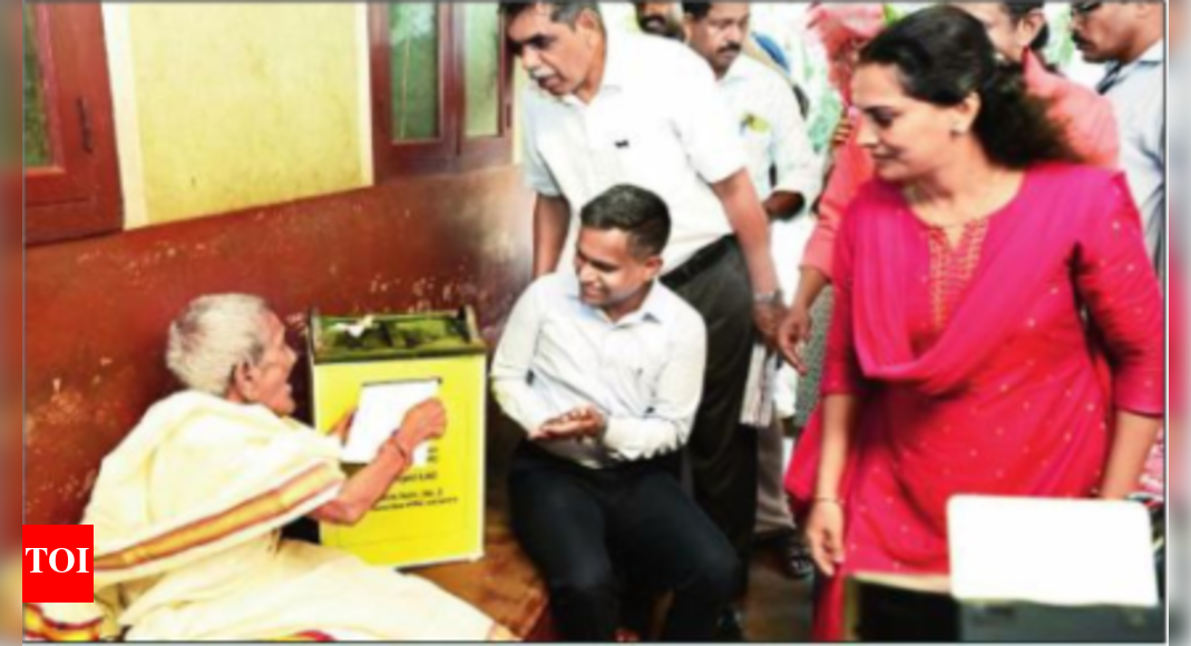 Age no bar: 111-year-old Kuppachi casts her vote | Kozhikode News - Vimarsana News