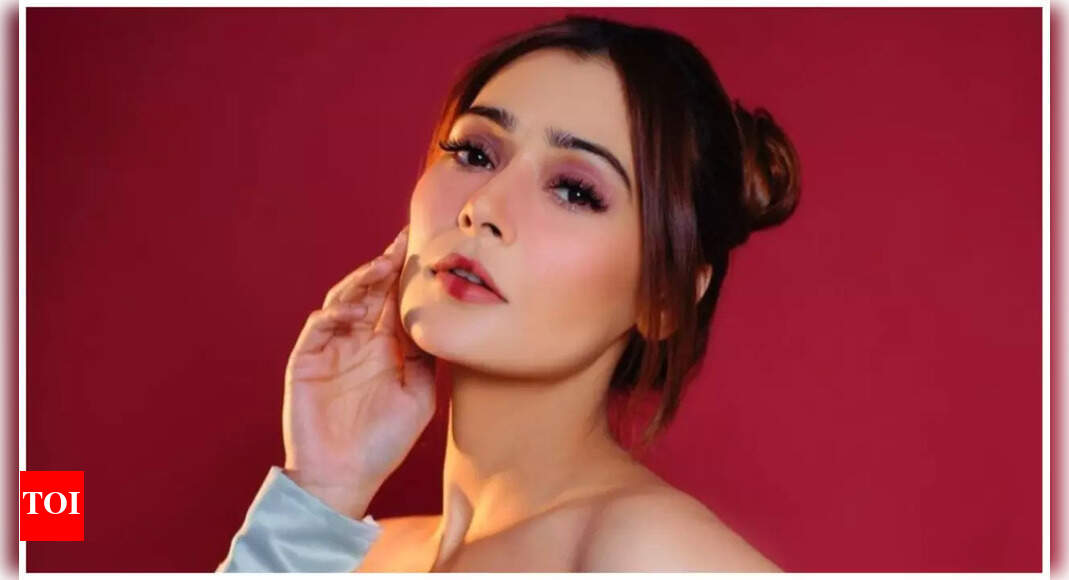 Sara Khan: TV will always be my first love and top priority, as it has made me who I am today - Vimarsana News