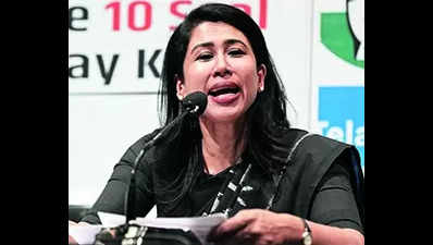 Shama booked for hate speech