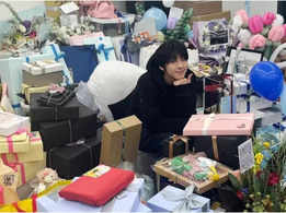 'Business Proposal' actor Ahn Hyo-seop rings in 29th birthday with overflowing gifts and love from fans