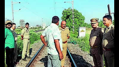 Lovers’ bodies found on railway tracks in Lucknow; cops say suicide pact