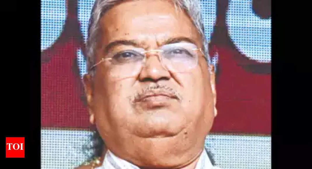 Caste, guarantees, Modi spice up outsider vs outsider fight in Karnataka's Chitradurga | Bengaluru News - Vimarsana News