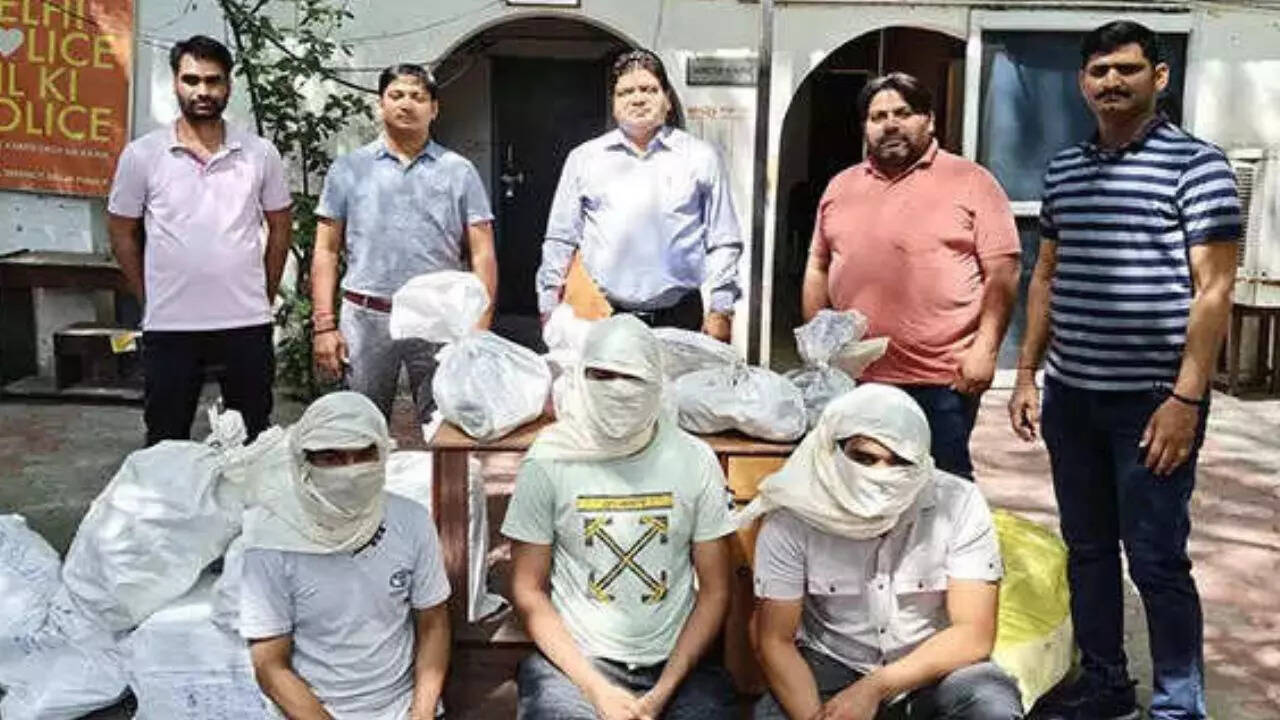 Delhi Police busts gang involved in manufacturing and selling fake vehicle parts