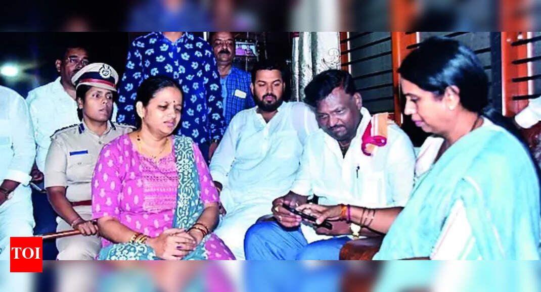 Love Jihad: People's Reps Meet Bereaved Family; Protests Continue | Hubballi News - Vimarsana News