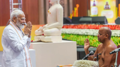 India safe haven for humanity, says PM Modi on Mahavir jayanti | India