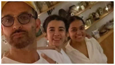 Hrithik Roshan has the cutest reaction to Saba Azad’s latest picture