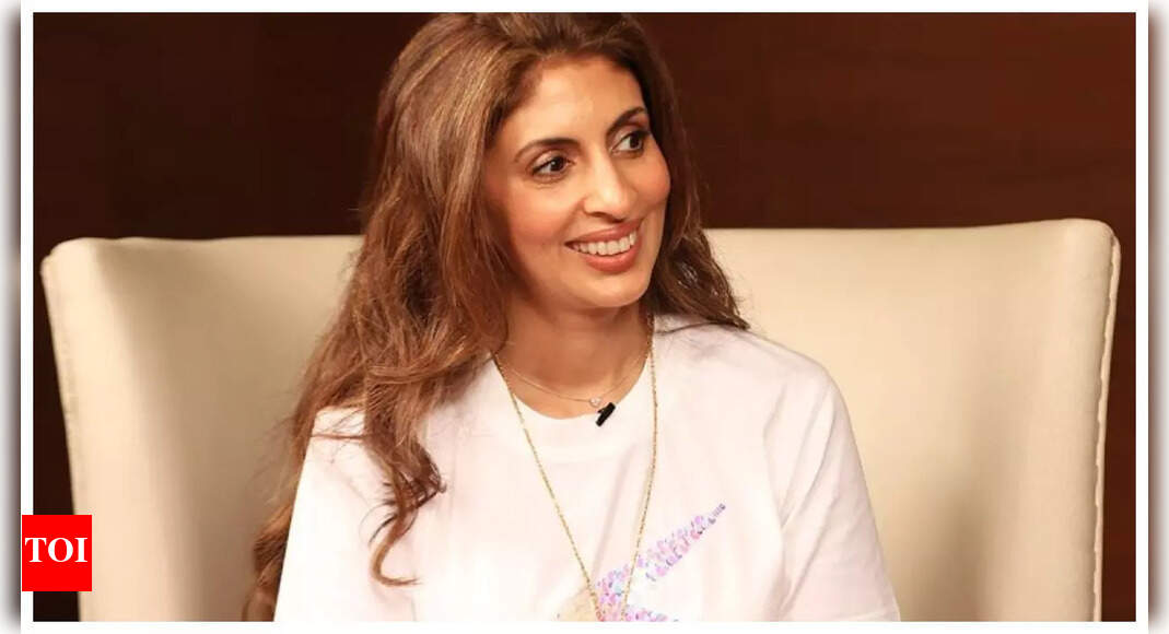 Did you know Shweta Bachchan worked as a kindergarten teacher post marriage and earned 3K monthly? | - Vimarsana News