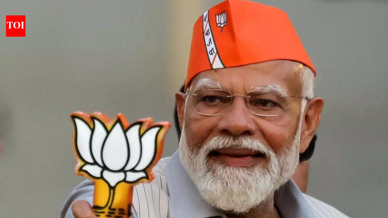 Congress neta's 'disrespect' for statute gives PM Modi more ammo ...