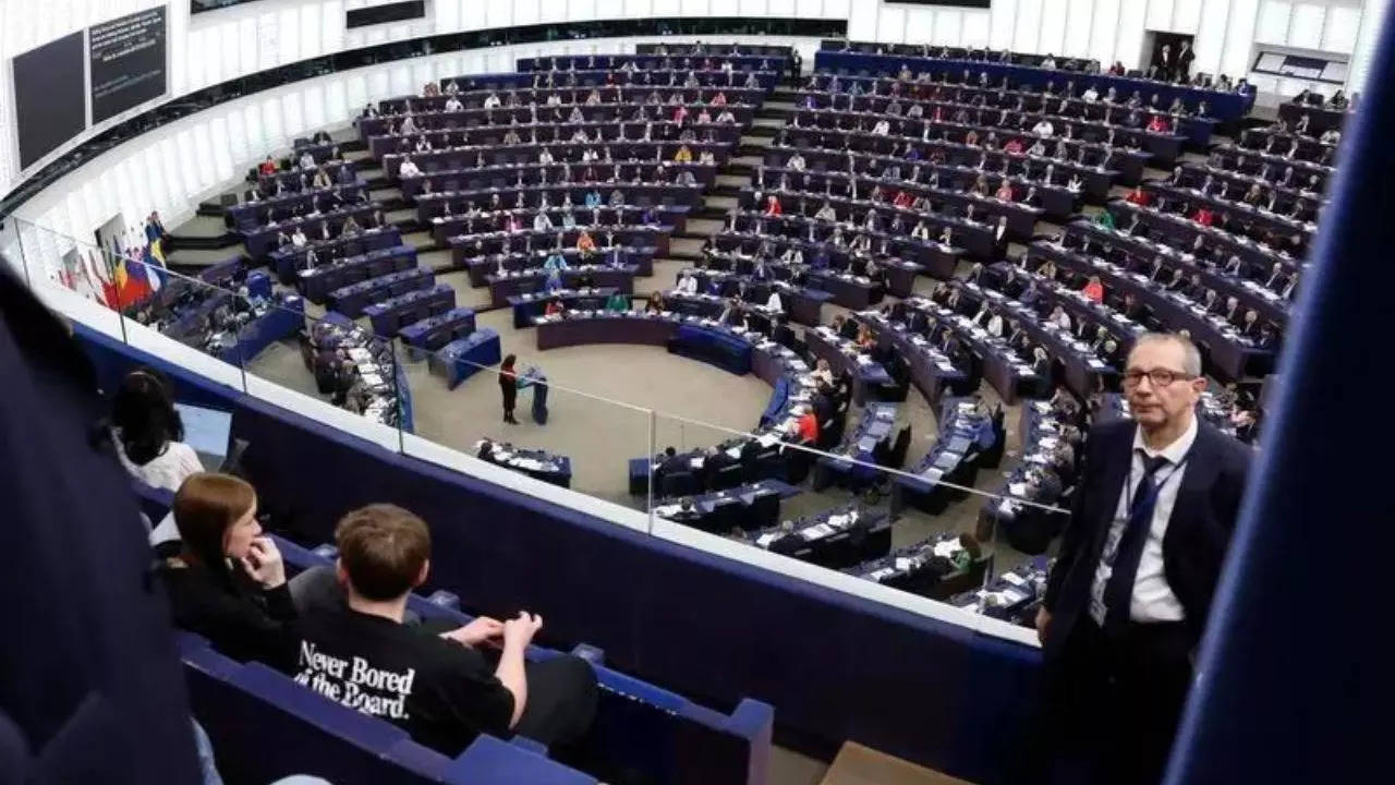 Deutschland verdächtigt AfD-Mitarbeiter im EU-Parlament der Spionage für China