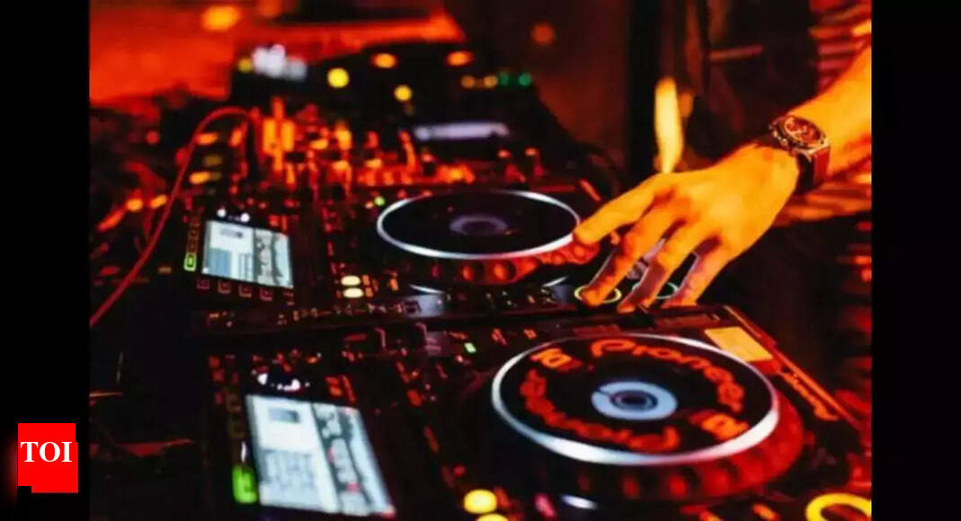 Bride's father beaten to death in brawl over DJ music in Agra, five ...