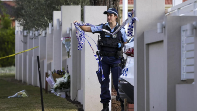 Seven arrested in Australian 'terrorism' raids: Police