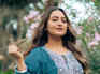 Sonakshi radiates bliss in a teal-hued kurta set