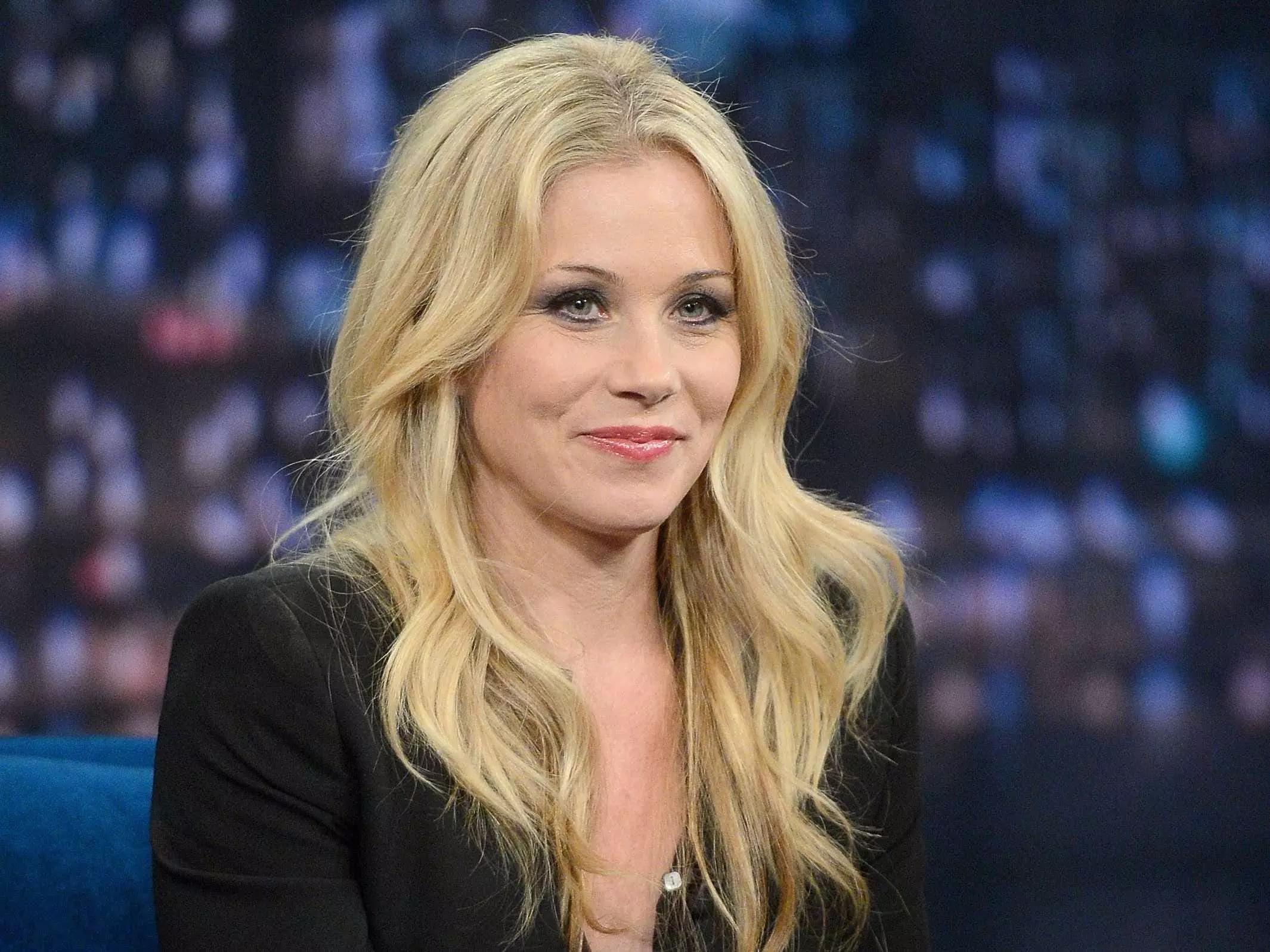 Christina Applegate Wears Diapers After Contracting Virus from Salad