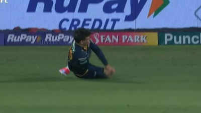 Watch: Noor Ahmad grabs a stunning catch to dismiss Prithvi Shaw in DC-GT IPL match