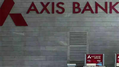 Axis Bk reports Q4 net at Rs 7k crore