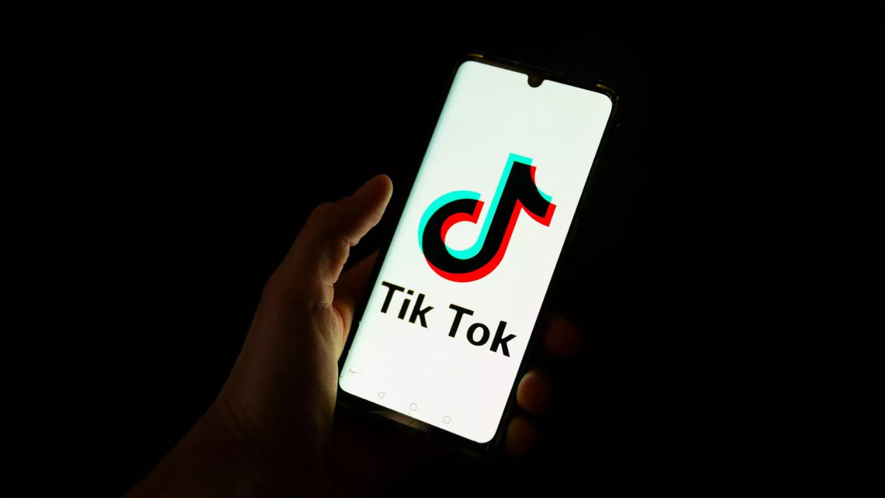 TikTok halts reward feature on app in EU over addiction worries – Times of India