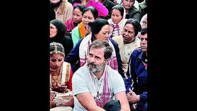 Rahul to give campaigning in Assam a miss, Priyanka to fill in