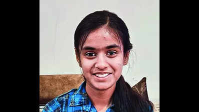 Anushka from Mandla grabs first place in class 10 state boards