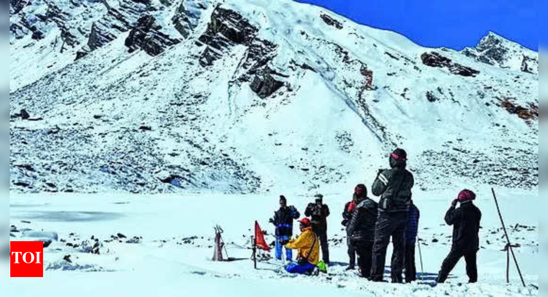 Melting Glaciers Pose Risk Of Glacial Lakes Bursting, Causing Floods In ...