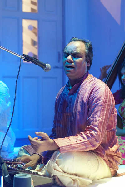 An evening of Indian classical music with Pt. Shyam Sundar Goswami