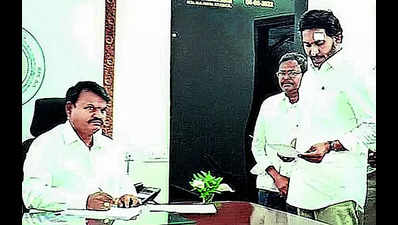 Filing of nominations in Andhra comes to an end