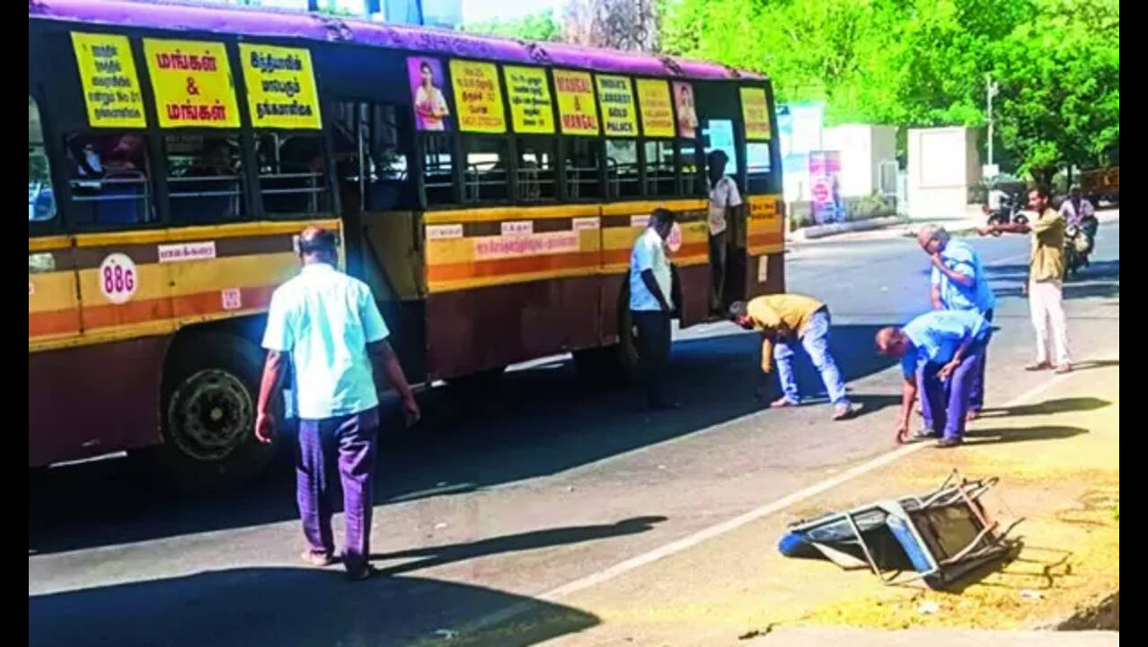 Bus Conductor Incident: Tnstc Notice To Employees Over Conductor's Fall Off Bus  With Seat | Trichy News - Times of India