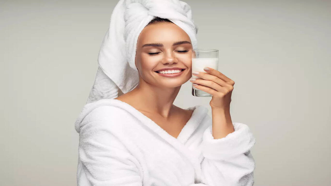 Clean face with milk hotsell