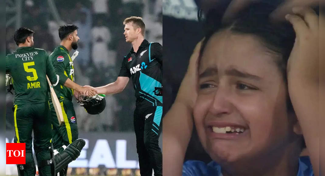 Watch: Young fan cries his heart out after Pakistan suffer another defeat vs second-string New Zealand – Times of India