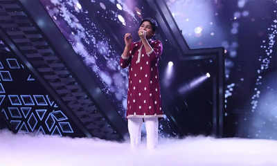 Superstar Singer 3: Neha Kakkar praises contestant Kshitij Saxena saying, “Your singing touches the soul deeply”