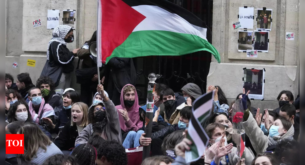 Pro-Palestinian students have peacefully evacuated prestigious Paris university campus building