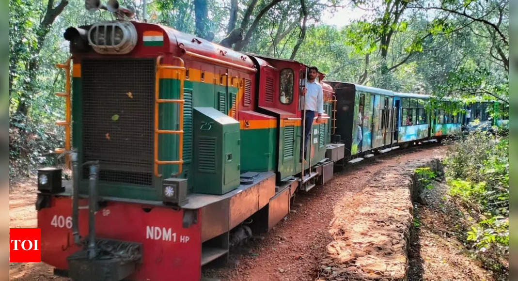 Matheran toy train serves 5 lakh passengers in 202324; hill station