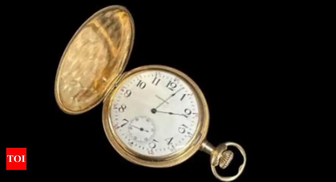 Titanic passenger's gold watch auctioned for record price