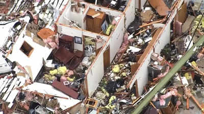 Tornadoes kill 2 in Oklahoma, governor issues state of emergency for 12 counties