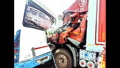 Police Constables: 3 Cops On Poll Dutydie In Road Accident | Patna News ...