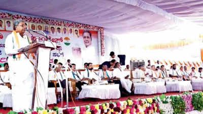 Congress’s challenge lies in winning Lingayats over in Karnataka