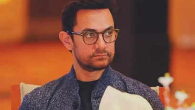 Aamir Khan says being a muslim, he's not used to folding hands, but understood the power of 'namaste' on the sets of 'Dangal'