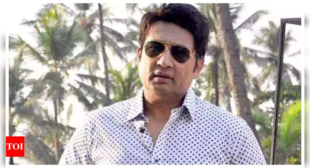Shekhar Suman takes a dig at young actors being spotted everywhere from airports to gyms: ‘They want stardom overnight…’ | – Times of India