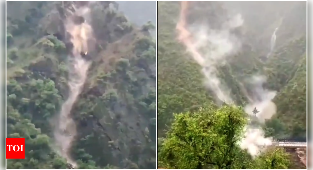 Landslide kills minor in J&K’s Ramban, rising Jhelum sets off alarm bells – Times of India