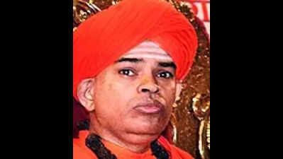 After SC directive, Karnataka's Murugha seer surrenders, sent to jail