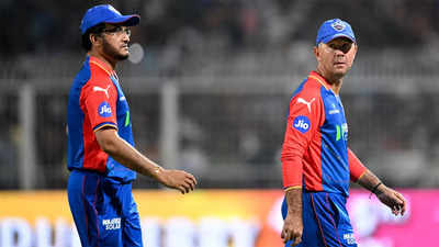 'If Ganguly couldn't read this pitch...': Former India cricketer slams Delhi Capitals' decision to bat first against KKR