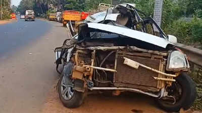5 of a family killed in car-lorry collision in Kerala's Kannur