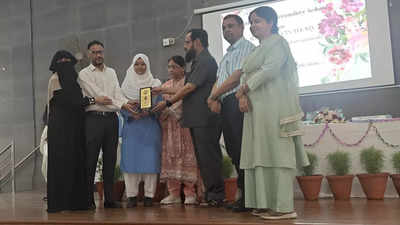 Felicitation ceremony held at Jamia Senior Secondary School