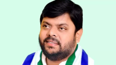 YSRC Adari Anand may check-mate hat-trick hopes of TDP Ganababu in Visakha West Assembly